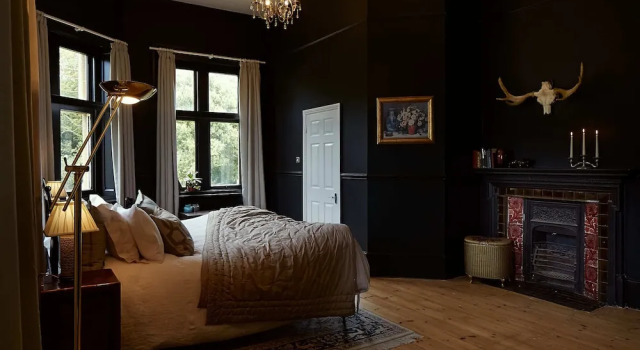 Captivating 6-bed Manor House in Totland Bay, Забронировать Отель Отели Англии 3 звезды, 3*