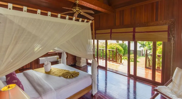 5BR Beachfront Villa Bangrak
