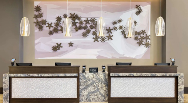Embassy Suites by Hilton Round Rock, Забронировать Отель Отели Раунд-Рок с парковкой, Парковка