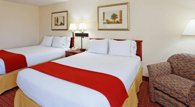 Holiday Inn Express & Suites Crossville by IHG, Varaa Hotelli Hotellit Crossville aamiaisella, Aamiainen