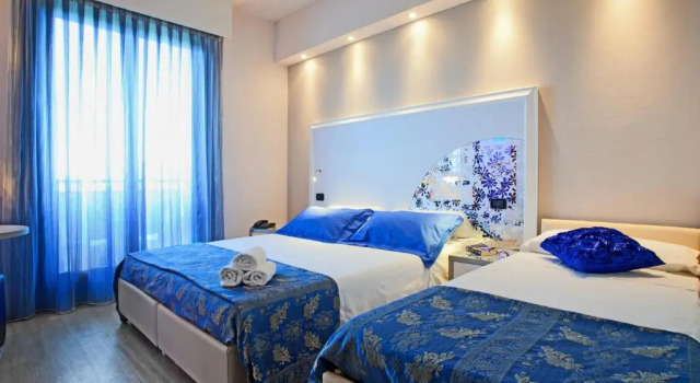 Четырёхместный номер Deluxe Hotel Krone