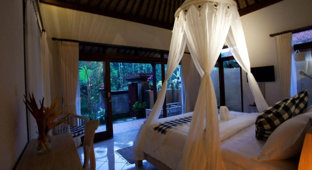 Segening Villa, Rezervovat Vila Hotely v Bali se snídaní, Snídaně