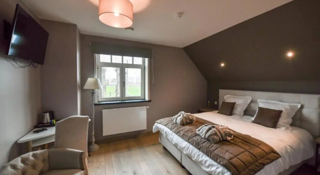 B&B De Waeterhoeve, Rezerwuj Bed and Breakfast Hotele w Bruksela z parkingiem, Parking