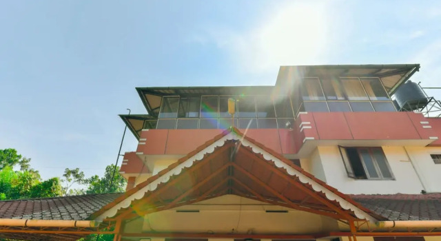 OYO 22767 Holidays Inn Wayanad, Забронировать Отель Отели штата Кералы с завтраком, Завтраки