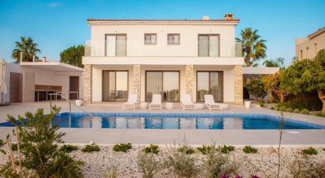 Villa No 1 - Cap St Georges Resort, Buchen Sie Villa Peyia Paphos, in der Nähe von Turtle Beach