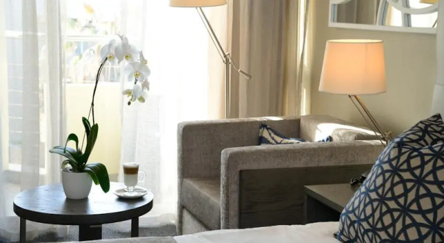 Lagoon Beach Hotel & Spa, Забронировать Апартаменты/квартира Отели Cape Peninsula с бассейном, Бассейн