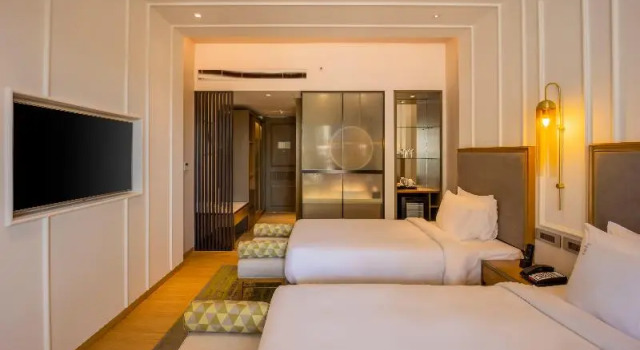 Номер Premium с балконом Holiday Inn Goa Candolim