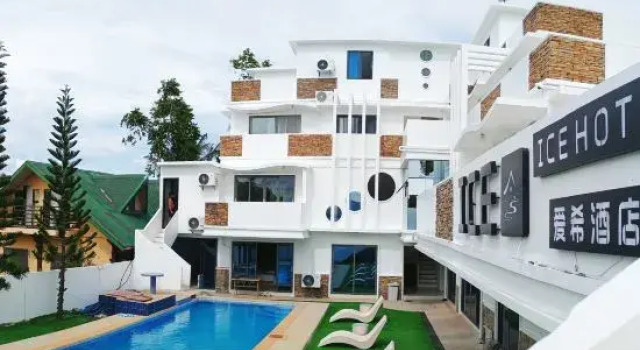 1Ce Hotel, Rezerwuj Hotel Hotele w Puerto Galera z basenem, Basen