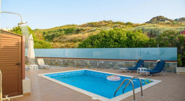 Villa Marie Nicol Private Pool, Rezerwuj Willa Hotele w Retimno z parkingiem, Parking