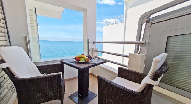 Люкс с балконом и с частичным видом на море Hotel Sunce