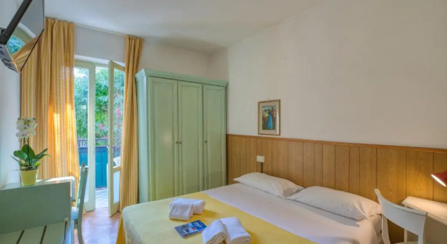 Двухместный номер Standard с балконом и с частичным видом Hotel Silvana Garnì