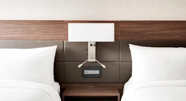 Четырёхместный номер Standard AC Hotel by Marriott Miami Airport West/Doral