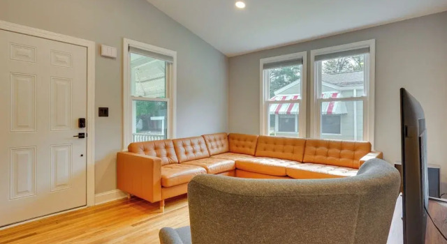 3 Mi to Park Circle: North Charleston Abode!, Забронировать Дом для отпуска Северный Чарльстон Чарльстон, рядом с Pine Haven Plaza Shopping Center