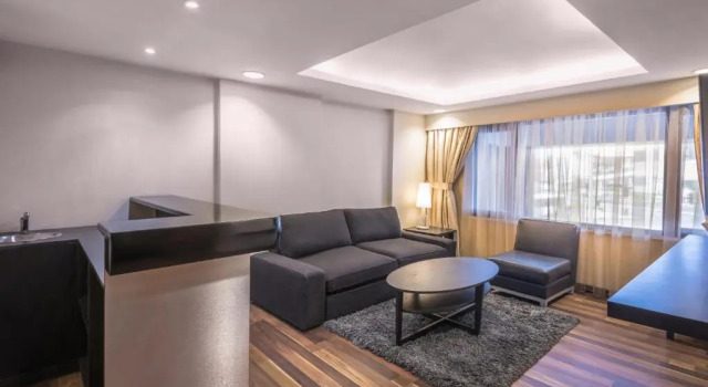 Suite Deluxe Oasis Hotel