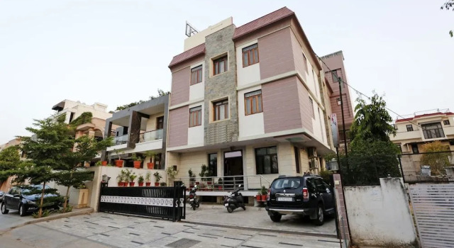 OYO 352 Hotel DRS 8586 Haveli