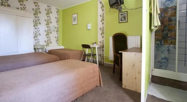 Трёхместный номер Standard Hotel Le Parisien