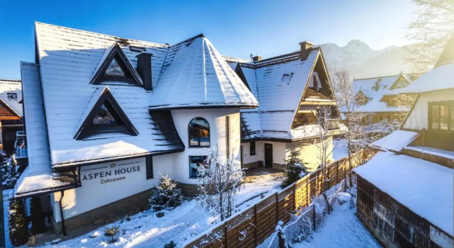 Aspen House Zakopane & Spa, Book Apartment Hotels in Tatras with Parking, Parking