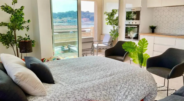 Апартаменты Splendid 92 M With Wifi Balcony And Sea View