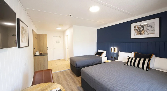 Трёхместный номер Classic Southend Hotel