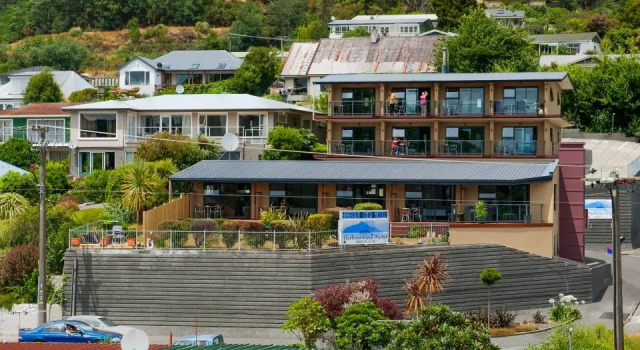Люкс Executive Harbour View Motel