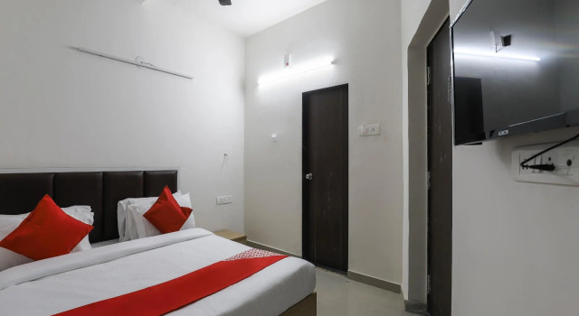 OYO 39435 Zion Inn, Rezervasyon Otel Vapi Gujarat