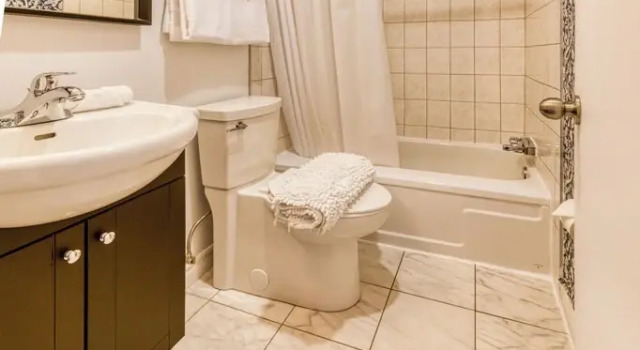 Апартаменты Deluxe Remparts 2 Bed w Private terrace & sauna