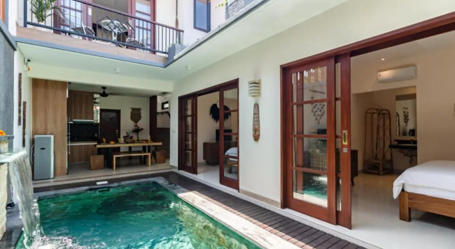 BRAND NEW Cheerful 3 bedroom villa in Berawa, Reservar Vila Hotéis em Bali com piscina, Piscina