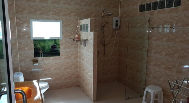 Номер Deluxe Karon Homes