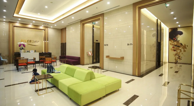 Apartment River View Near City Center, Забронировать Апартаменты/квартира Отели Района 1 с парковкой, Парковка