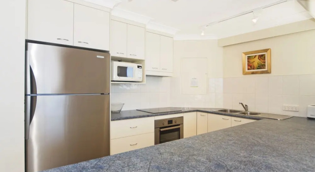 Апартаменты Standard с 2 комнатами с балконом Pelican Sands Beach Resort