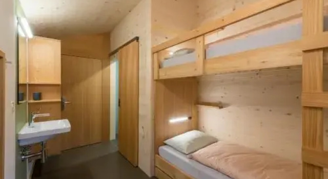 Youth Hostel Trin, Buchen Sie Hostel Trin 