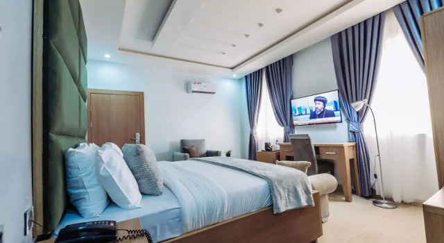 Номер Standard Пентхаус с балконом и с видом на город Tranquil Mews Hotel