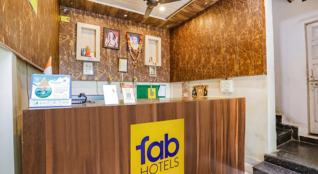 Fabexpress Girija Inn, Забронировать Отель Отели штата Махараштры 3 звезды, 3*