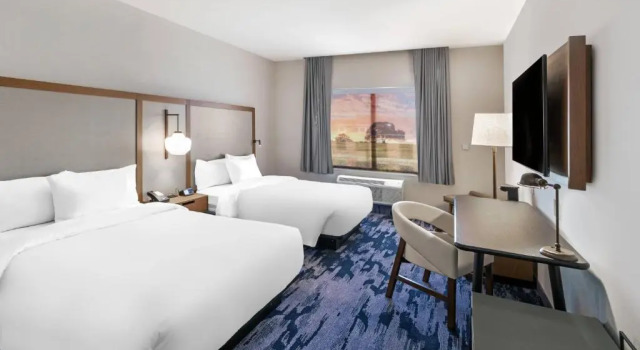 Четырёхместный номер Standard Fairfield Inn & Suites Houston Memorial City Area