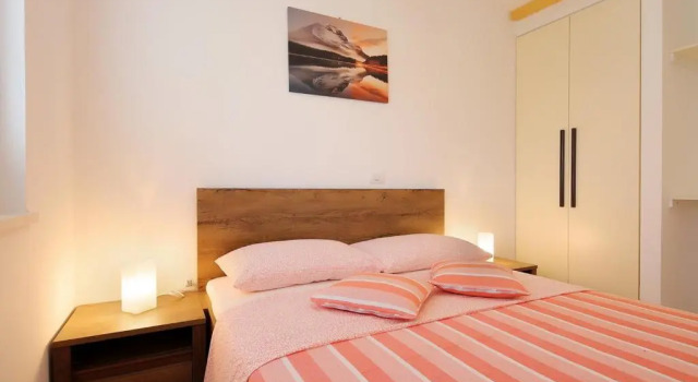 Apartment Sonja 2, Varaa Huoneisto Hotellit Kvarner Islands uima-altaalla, Uima-allas