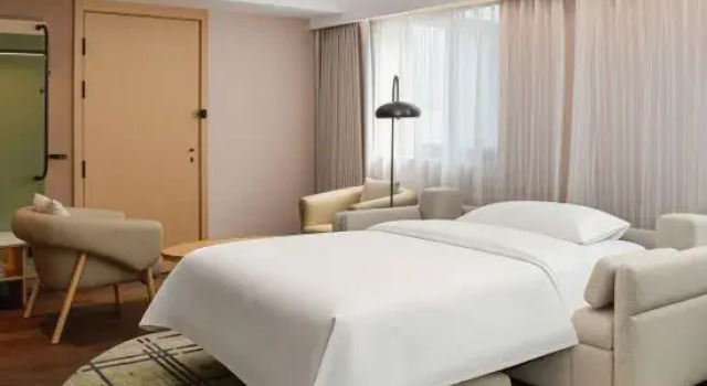 Двухместный люкс Deluxe Qinzhou Qinyi Hotel