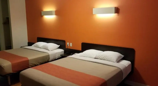 Четырёхместный номер Deluxe Joys Inn Innisfail, AB