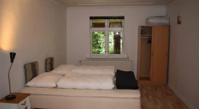 4 Star Holiday Home in Tonder, Rezerwuj Dom wakacyjny Hotele w Sønderjylland z parkingiem, Parking
