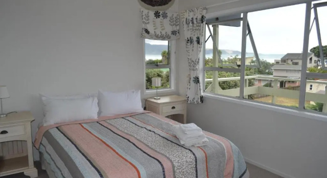 AHIPARA GOLDENSANDs
