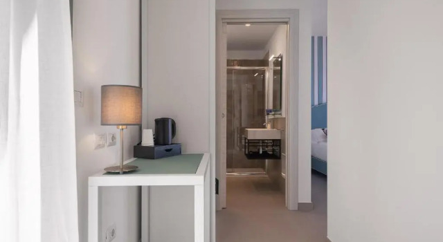 Двухместный номер Deluxe с балконом и с видом на море Seaside Hotel