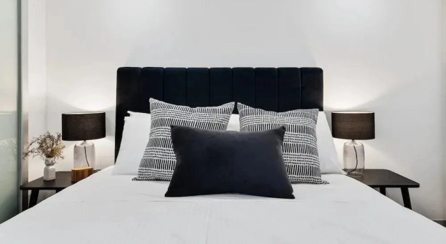 Beautifully Cosy St Kilda Apartment