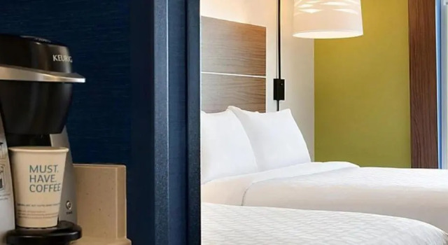 Четырёхместный номер Standard Holiday Inn Express & Suites Savannah W - Chatham Parkway by IHG