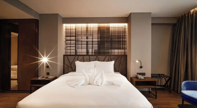 Номер Luxury Nhat Ha Lavish Hotel