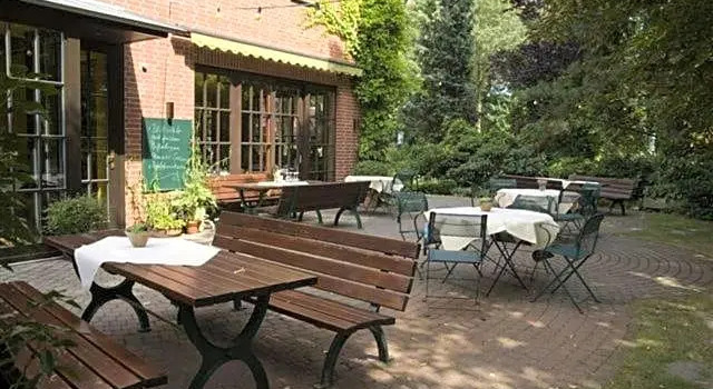 Hotel Restaurant Piärdestall Hövelhof, Забронировать Отель Хёфельхоф Paderborner Land