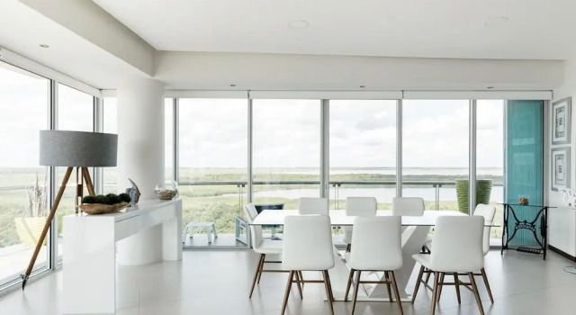 Апартаменты Beautiful Beachfront Apartments
