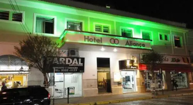 Hotel Aliança, Забронировать Отель Сан-Лоренсу Минас-Жерайс