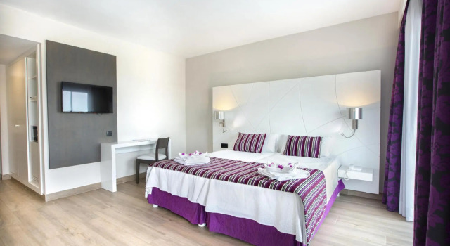 Mar Hotels Playa de Muro Suites, Book Lejlighedshotel Hoteller i Playa de Muro med morgenmad, Morgenmad