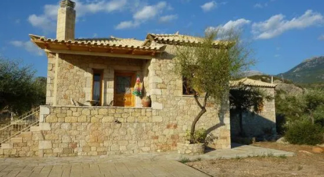 Trisilio, Rezerwuj Hotel West Mani Messenia Regional Unit