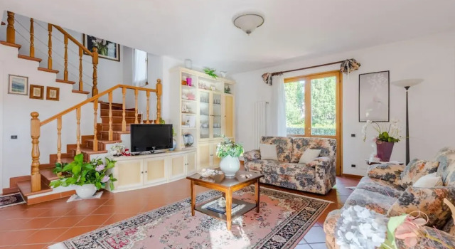 Regina Beach Villa, by the beach in Marina di Pietrasanta, Buchen Sie Villa Cottages in Versilia, Cottage