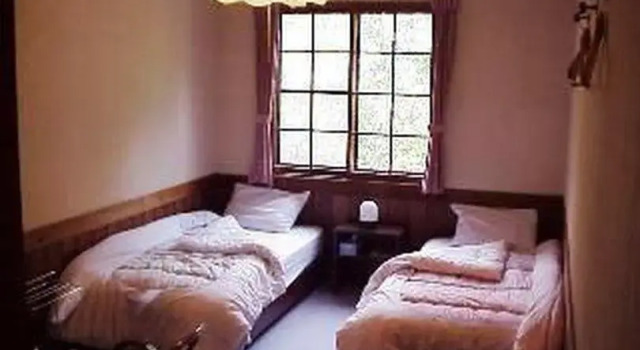 Country Pension Mori no Symphony, Buchen Sie Hotel Shinano Nagano